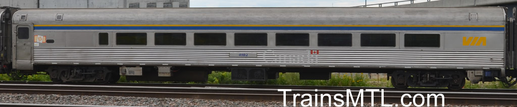 Passenger car VIA 4102 right side / Wagon de passager VIA 4102 coté droit